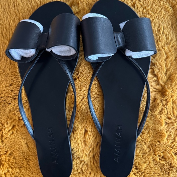 Aminah Abdul Jillil Black Leather Flip Flops – Size 10 (NEW) - Picture 5 of 9